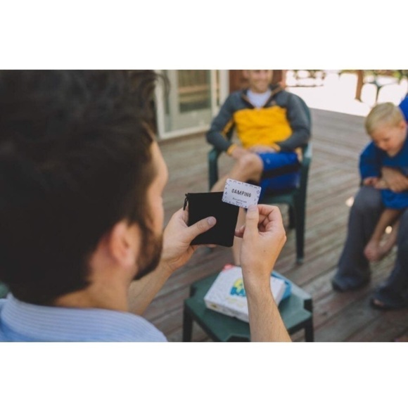 Brand New It's in The Bag Ultimate Family Party Game Charades Board Game - Picture 10 of 10